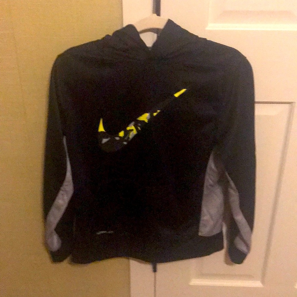 Nike therma-fit, kids XL